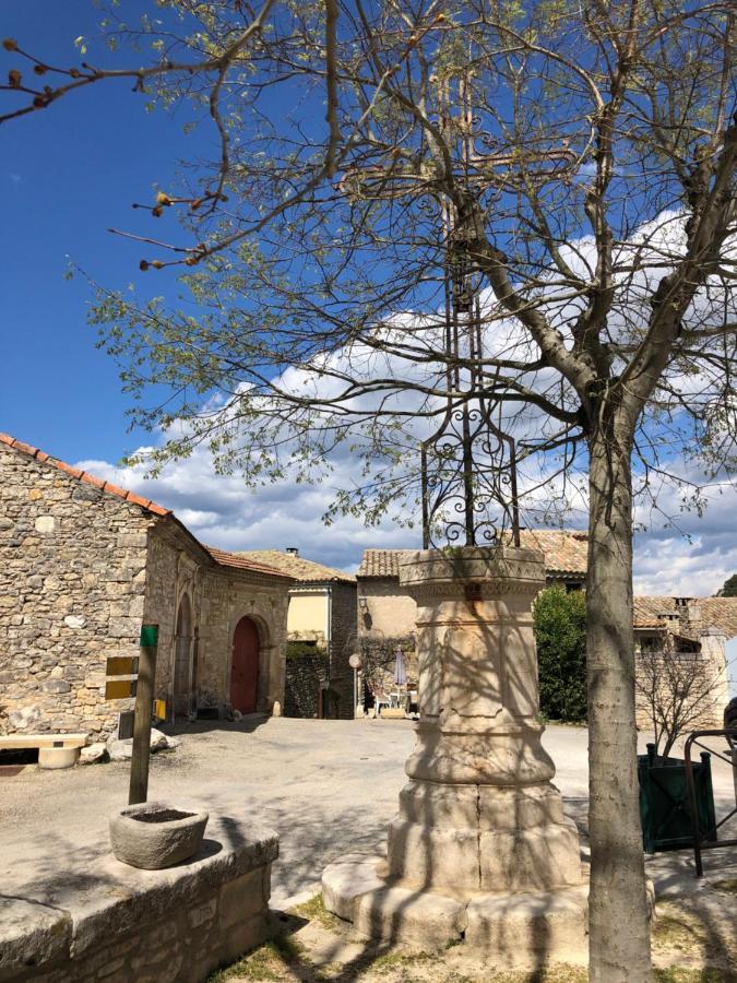 Maison Des Bourgades Saint-Julien-de-Peyrolas エクステリア 写真